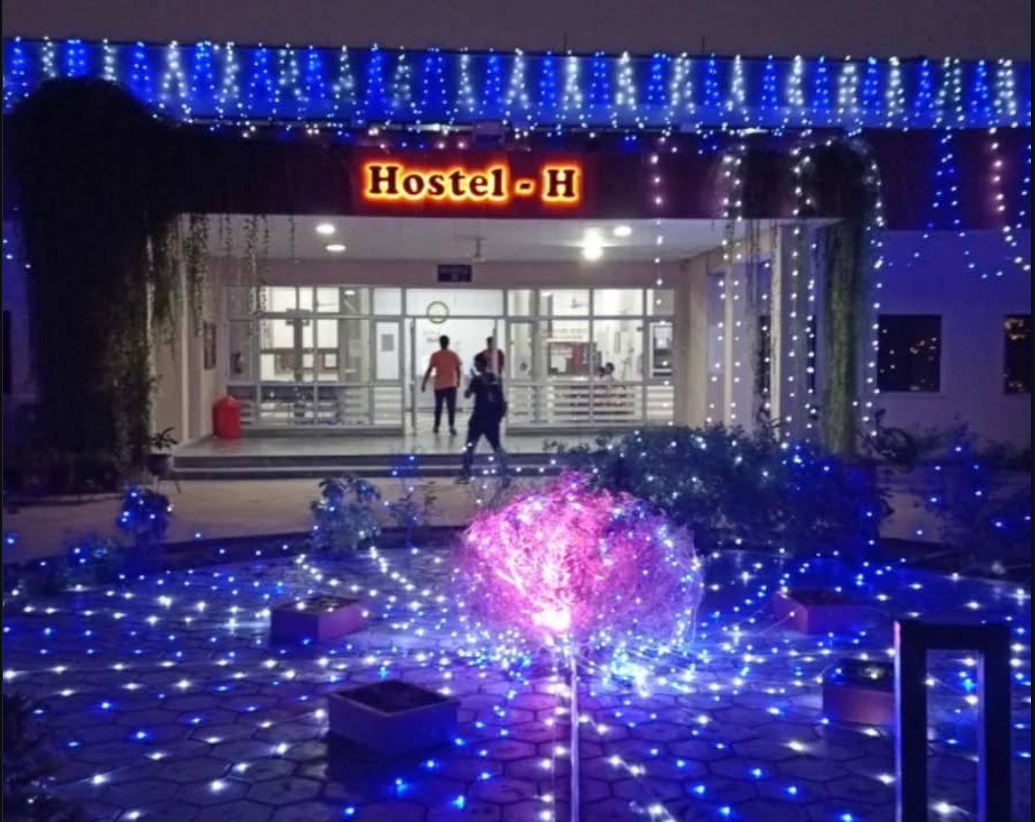 Vyan Hall